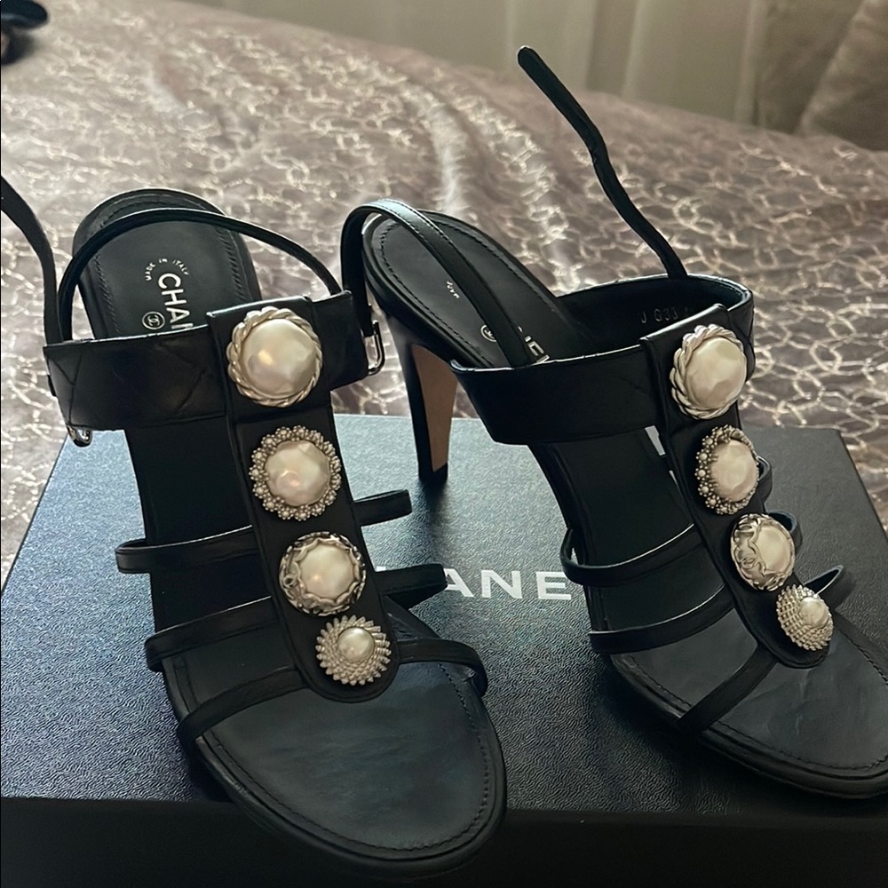CHANEL Black Heels with Pearl Embellishments